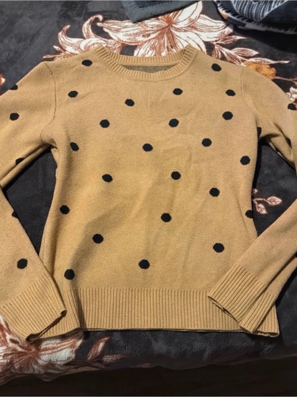 SHEIN Tan Crewneck Sweater with Black Polka Dots